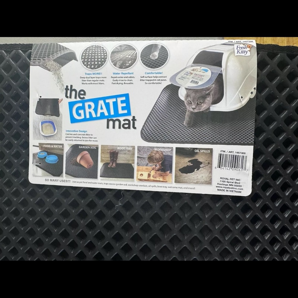 Black Cat Scratcher Mat